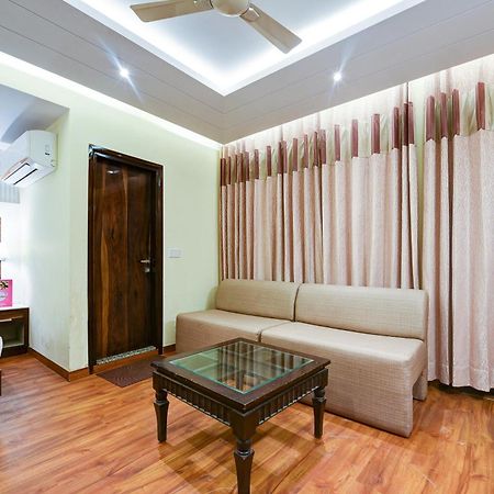 Hotel Geet Deluxe 新德里 外观 照片