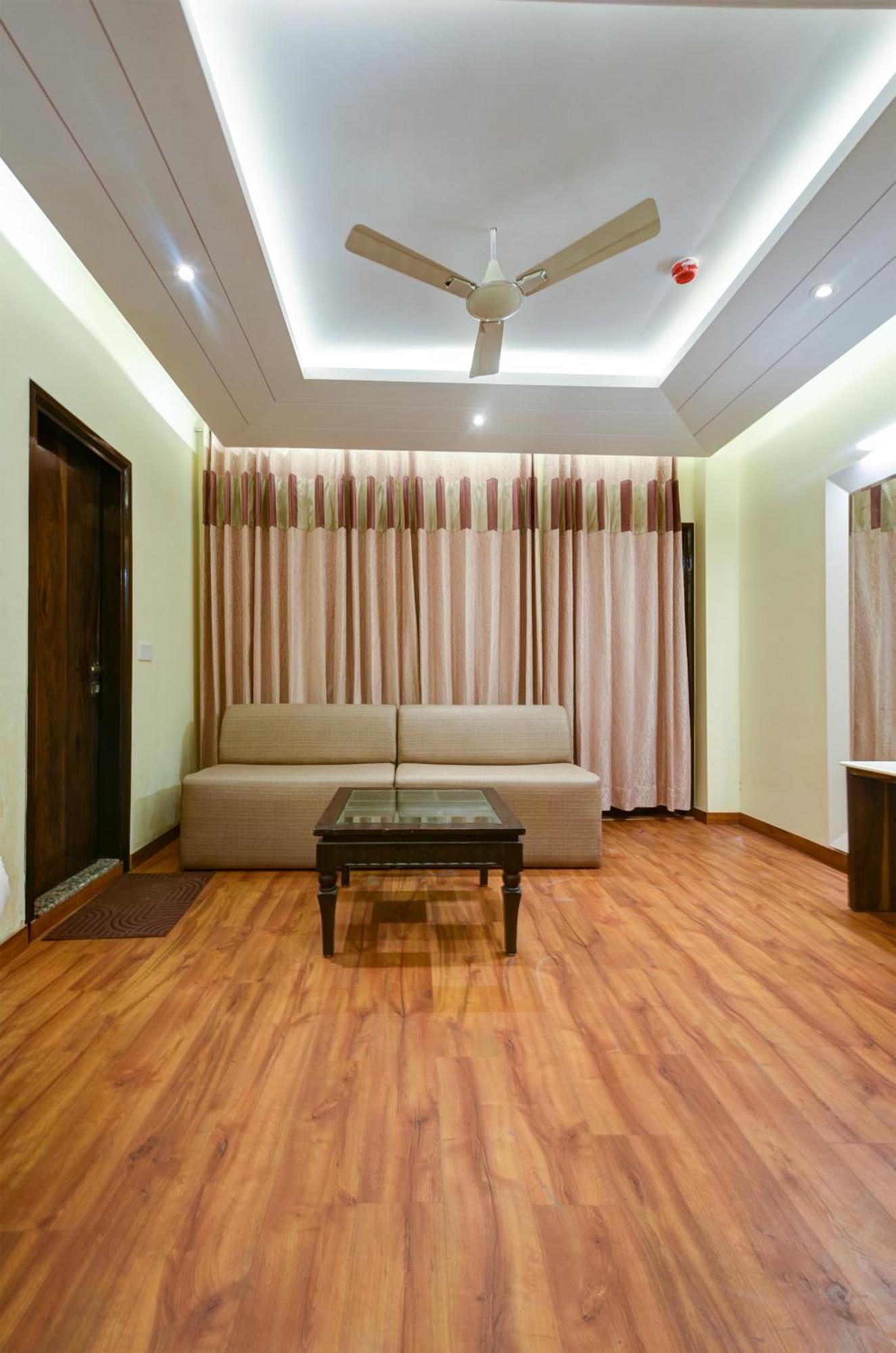 Hotel Geet Deluxe 新德里 外观 照片