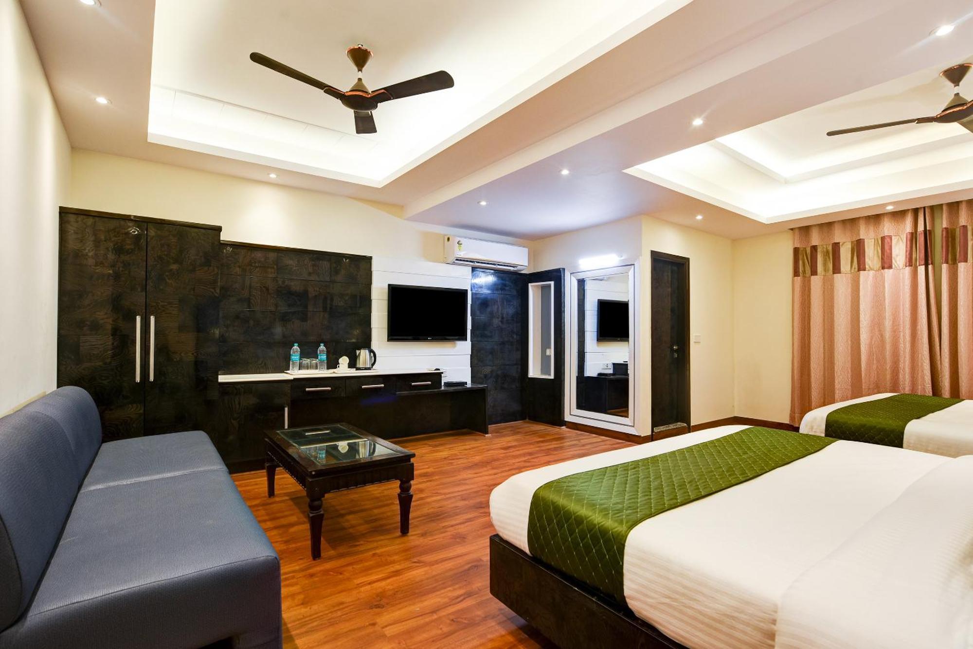 Hotel Geet Deluxe 新德里 外观 照片