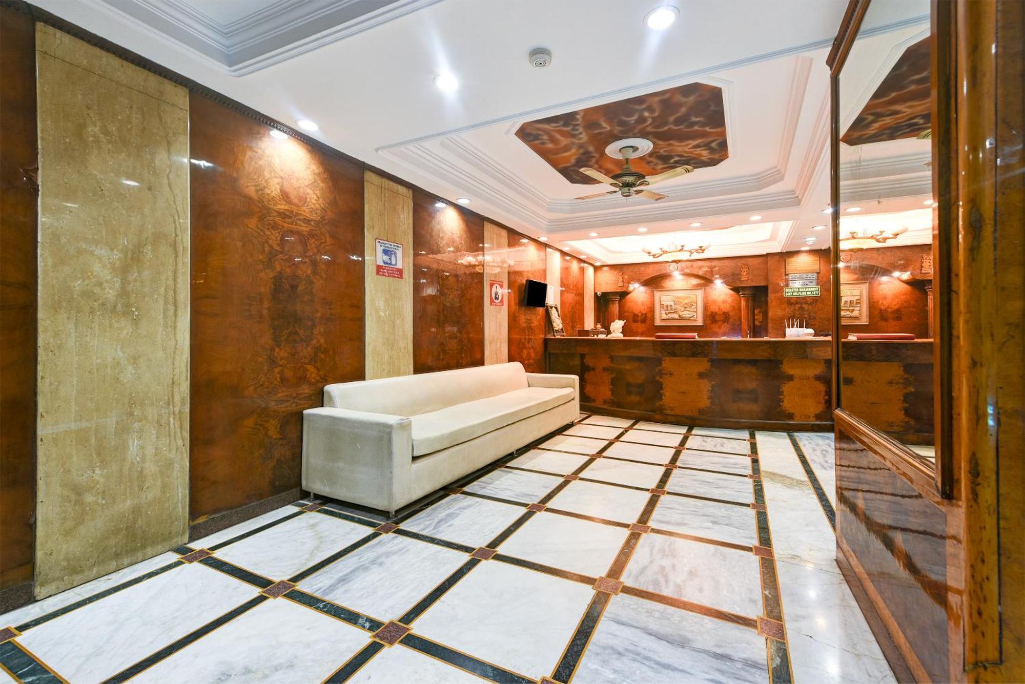 Hotel Geet Deluxe 新德里 外观 照片