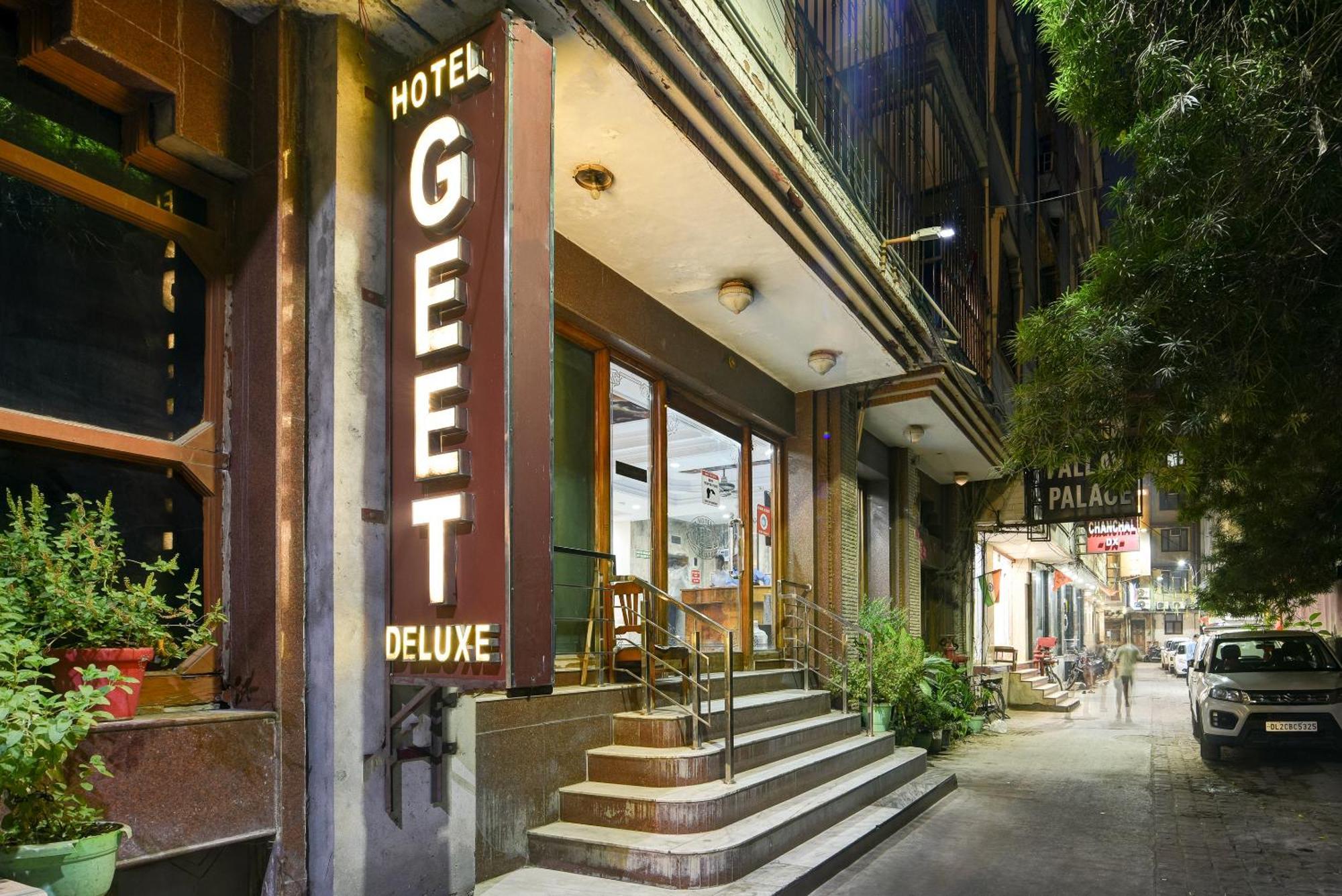 Hotel Geet Deluxe 新德里 外观 照片